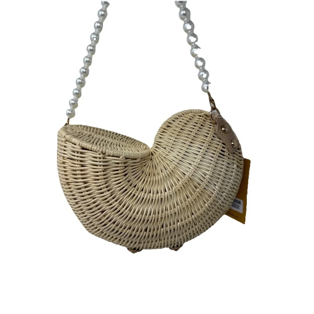 Tommy Bahama Wicker Rattan Conch Shell Clutch Handbag Crossbody Summer Beach NWT